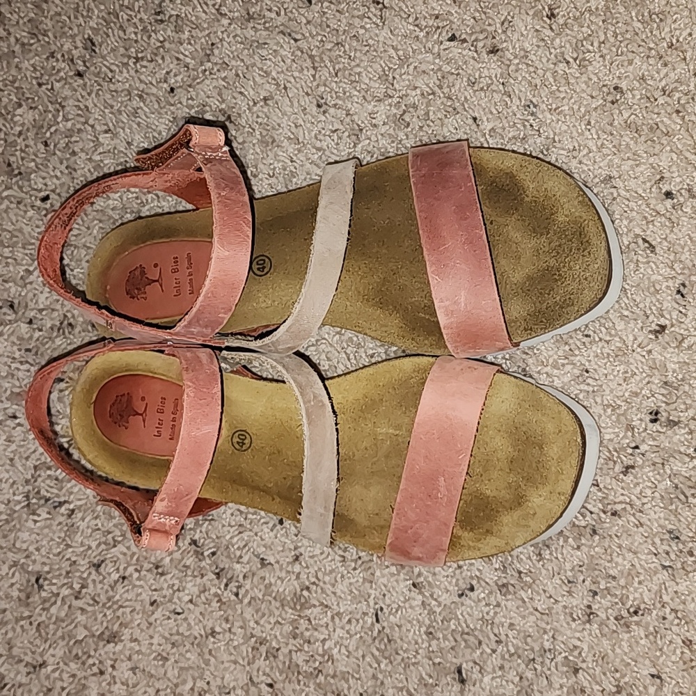 Inter Bios women's platform sandals.